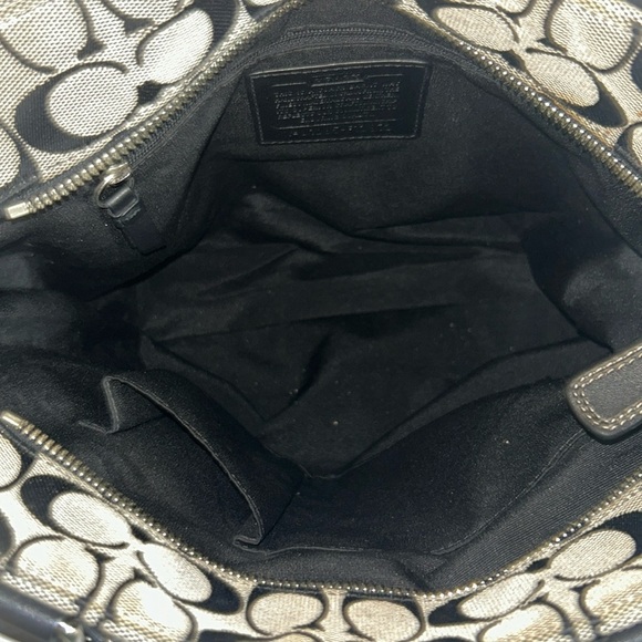 COACH HAMPTONS SIGNATURE LUNCH TOTE BLACK AND GREY F13973 - Picture 12 of 13